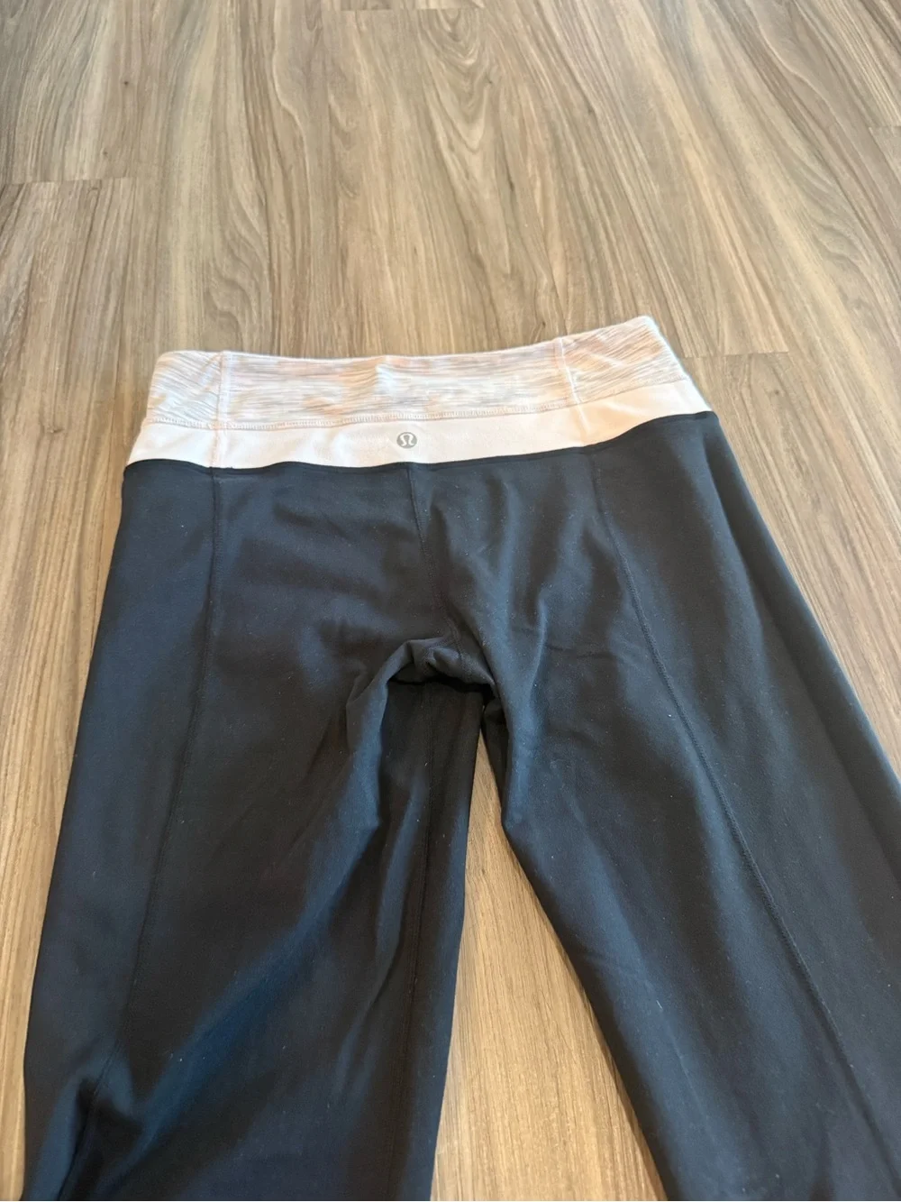 lululemon athletica Black and Pink Reversible Flare Pants Size 6